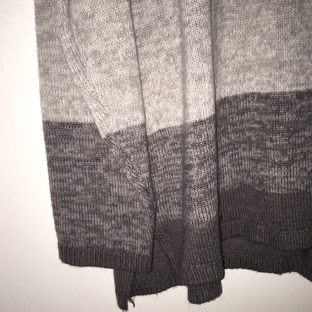 Over sized sweater - Picture 3 of 3